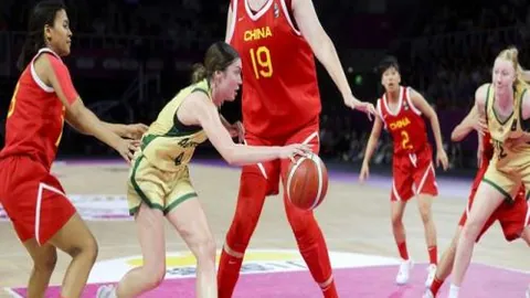 皇馬逆轉勝那不勒斯，維尼修斯立功，歐冠連勝再下一城！